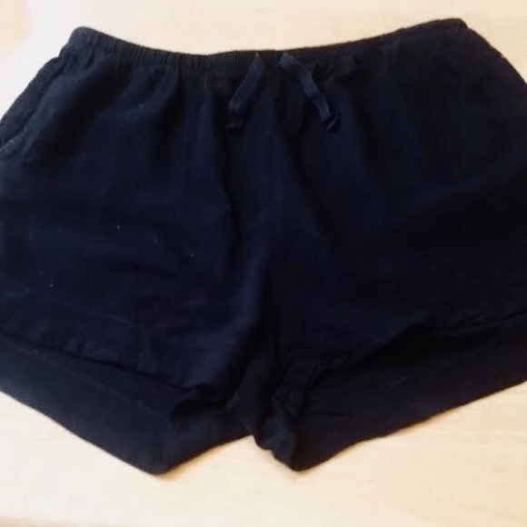 Black Brandy Melville shorts - Picture 4 of 4